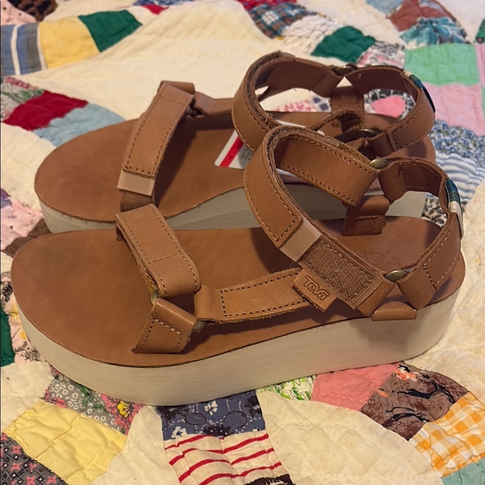 RARE Teva Leather Universal Flatform Crafted